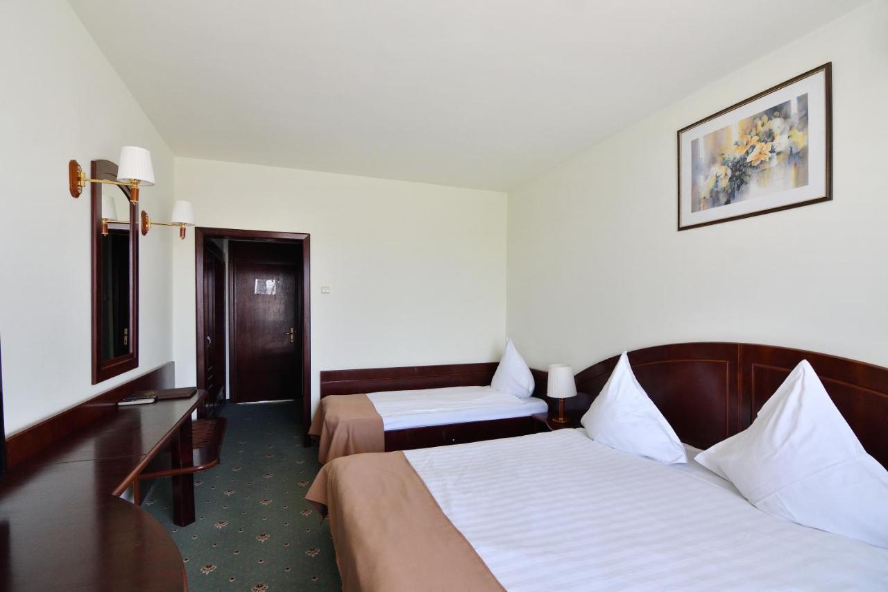 Hotel Delta 3 Τουλσέα Εξωτερικό φωτογραφία